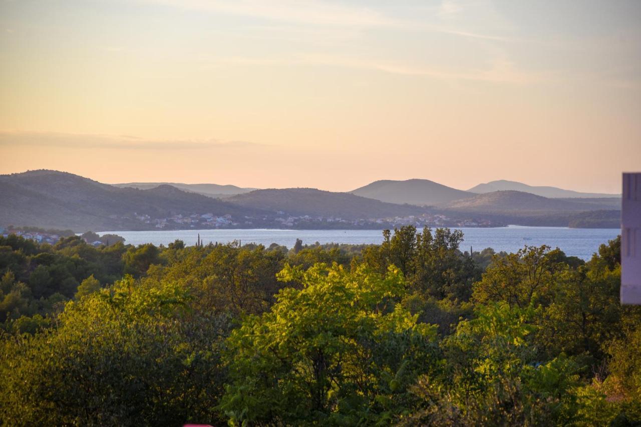 Holiday Home Hacienda Bilice Šibenik Eksteriør bilde